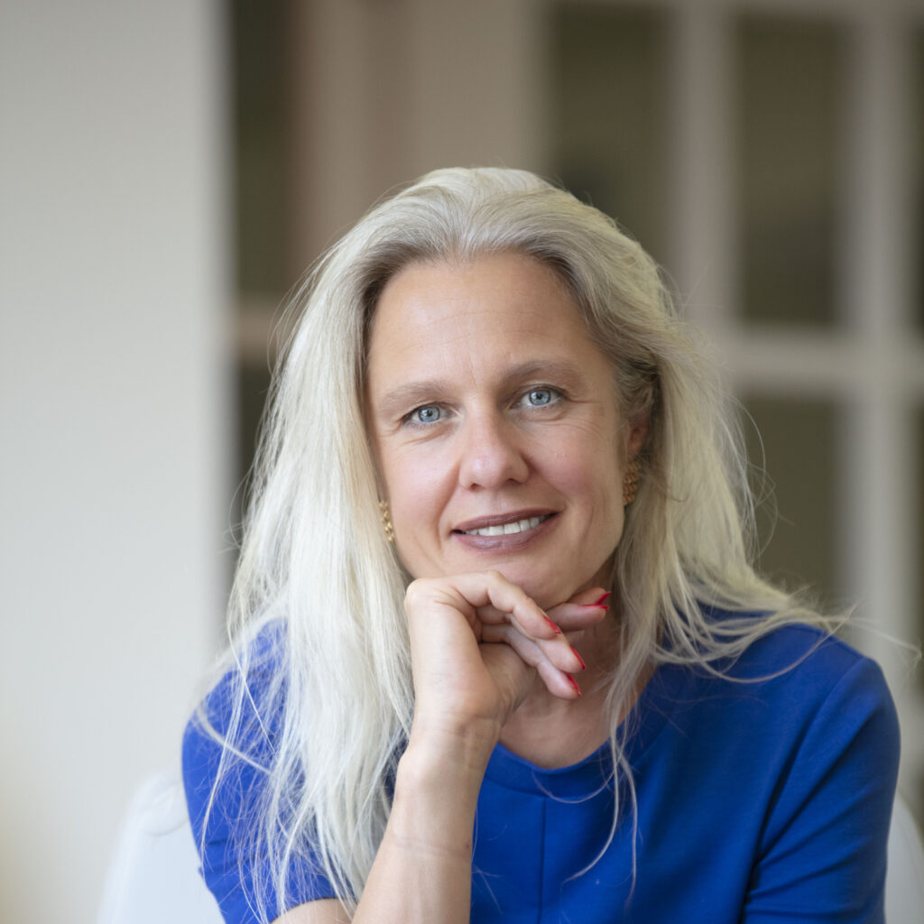 Dr. Stefanie Klossok